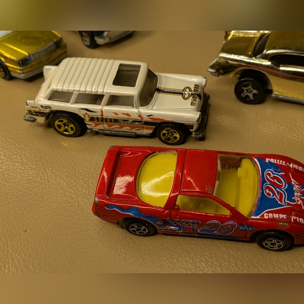Assorted Die-Cast Toy Cars Set - Matchbox, Maisto, Hot Wheels - Picture 8 of 11